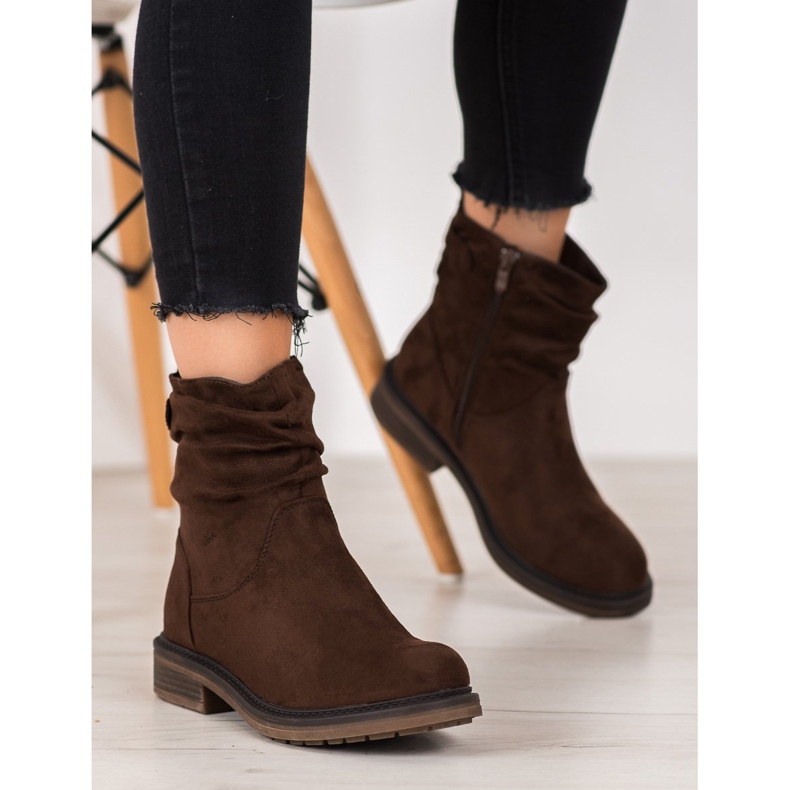 J. Star Dark brown Workers 1