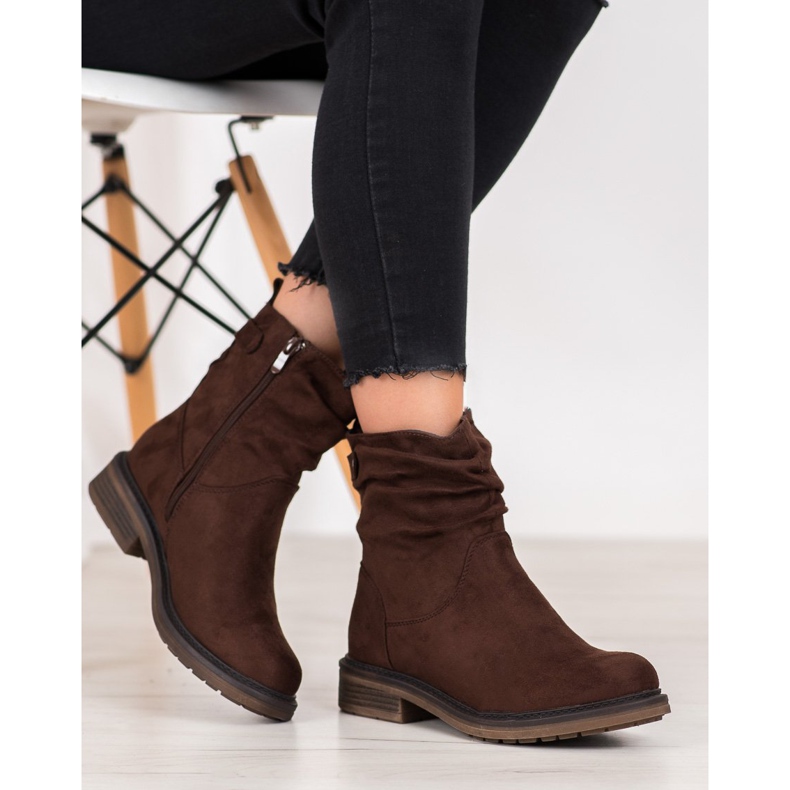 J. Star Dark brown Workers 2