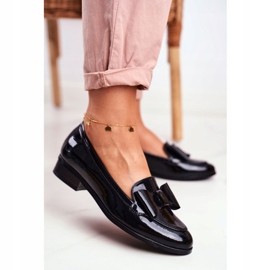 Vinceza Women's Loafers Black Lacquered Bow Trixi 2