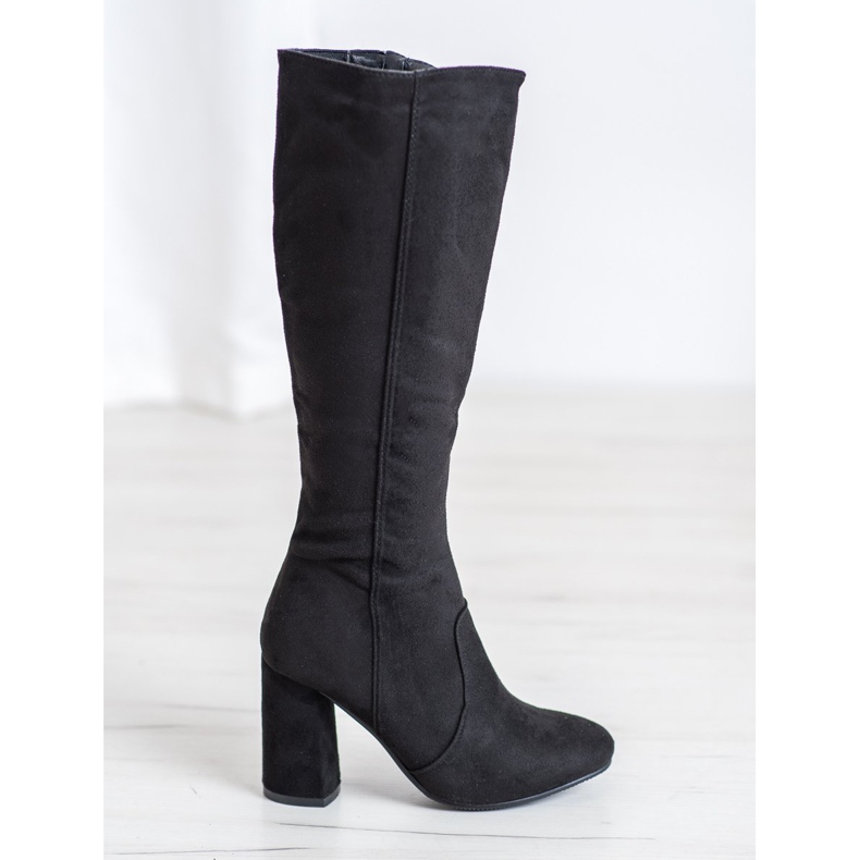 Seastar Suede Boots On A Pillar black 1