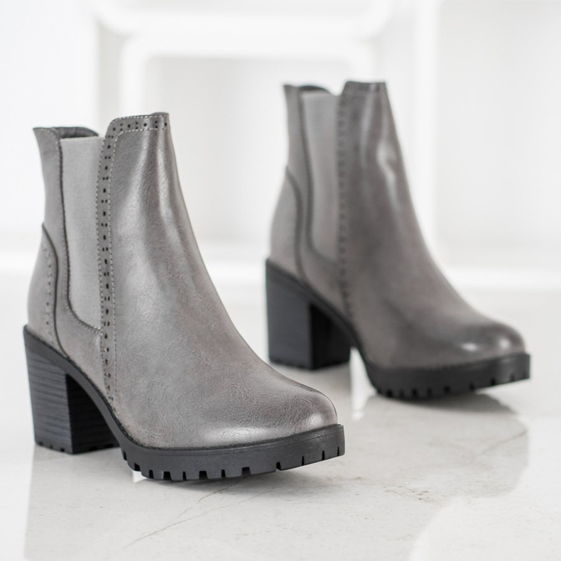 J. Star Slip-on Boots On The Platform grey 1