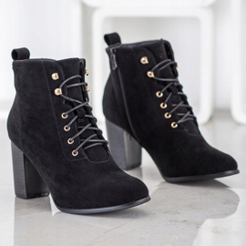 Evento Black Booties On A Post 1
