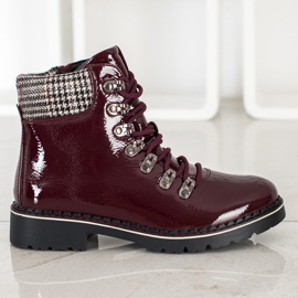 Evento Lacquered Burgundy Trappers 2