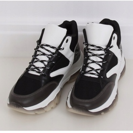 Black 2000-C06 Black high-ankle sports shoes 1