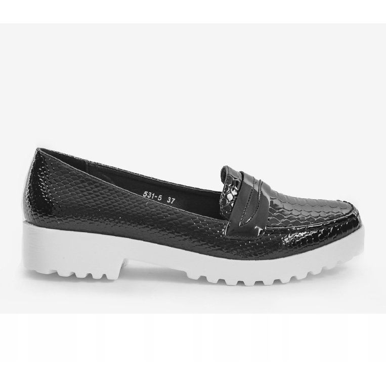 Black slip-on shoes with a RS-WED2 bow 1