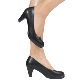 Black pumps on the XF09-1 post 1