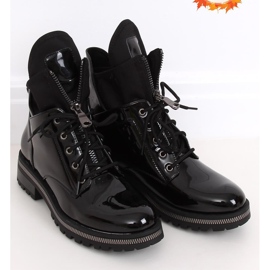 Black lacquered boots NC1083 Black 1