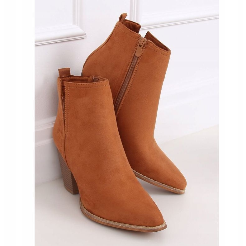 High-heeled boots almond camel M397 Camel brown 1