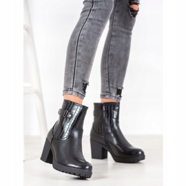 J. Star Warm boots on the post black 1