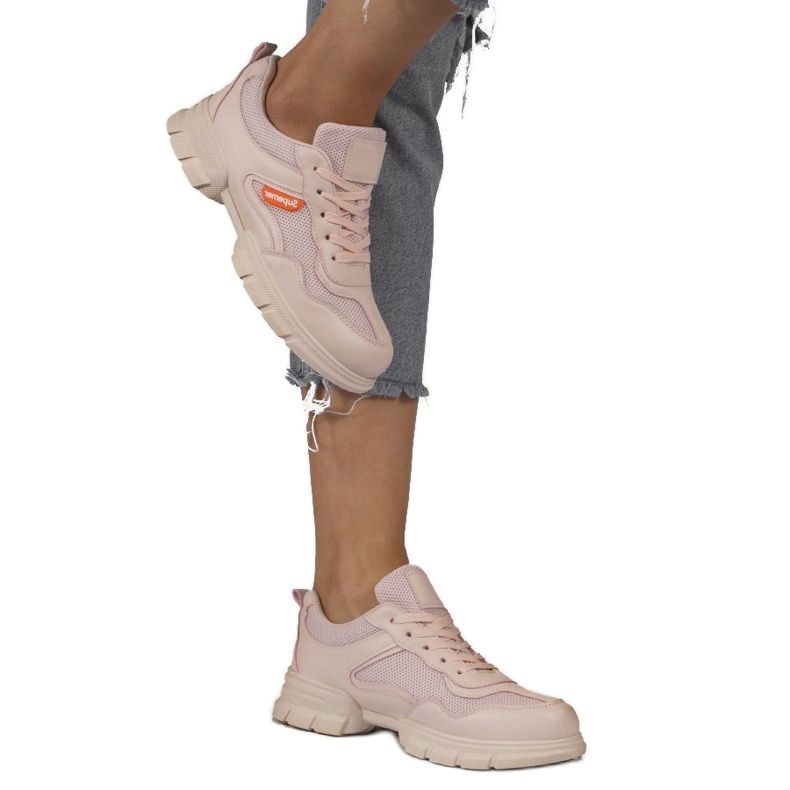 Pink fashionable sports shoes C051 1