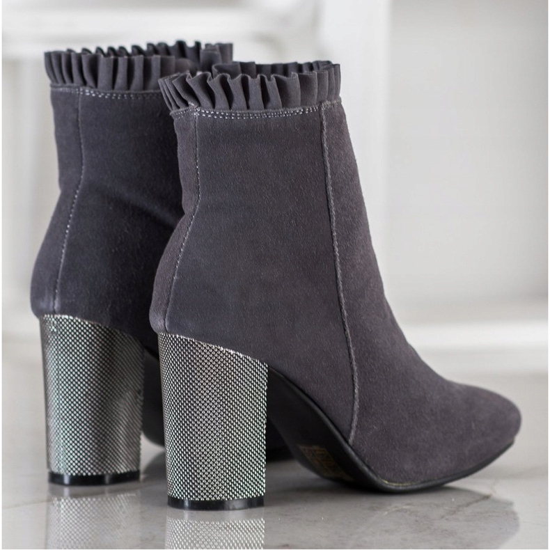 Goodin Suede Boots With A Frill grey 2