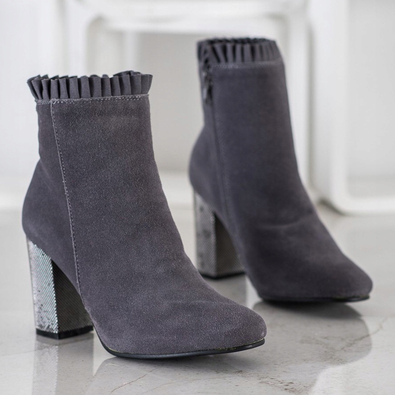 Goodin Suede Boots With A Frill grey 1