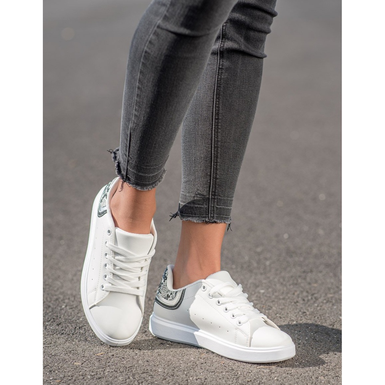 SHELOVET Comfortable White Sneakers 1
