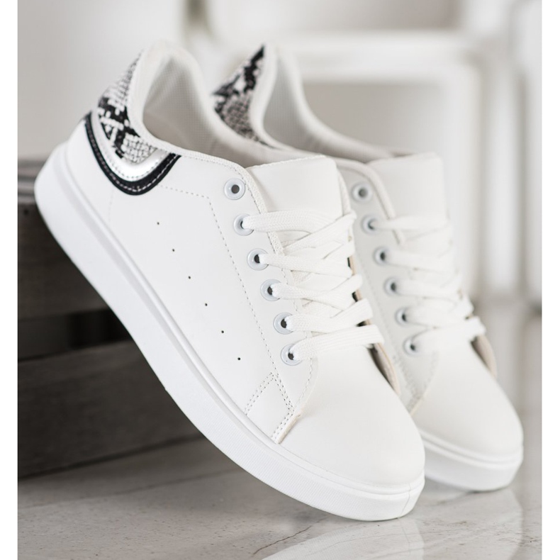 SHELOVET Comfortable White Sneakers 2