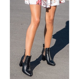 VINCEZA Cut Out Boots black 2 VINCEZA Cut Out Boots black 2