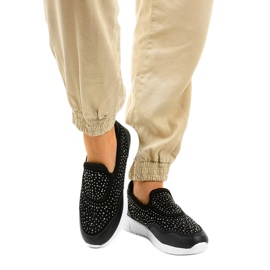 Black and white slip-on sports shoes B84-1 1