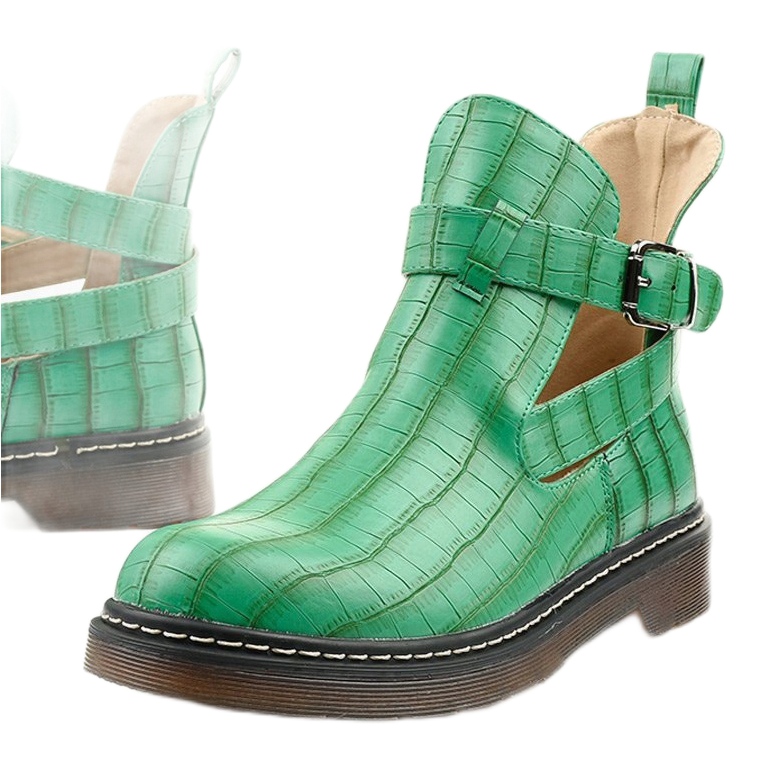 Green boots with a Nilld buckle 1