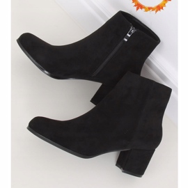 Black Low-heeled boots L7196A Black 1