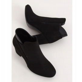 Boots on the post black K-99107-2 Black 1