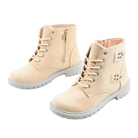 Beige boots with a Delothia zipper 2