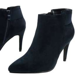 Navy blue ankle boots with an Adresea elastic 1