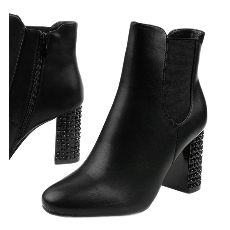 Black ankle boots on the Chardonnay post 1