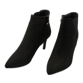 Black ankle boots with a Pattera elastic band 2