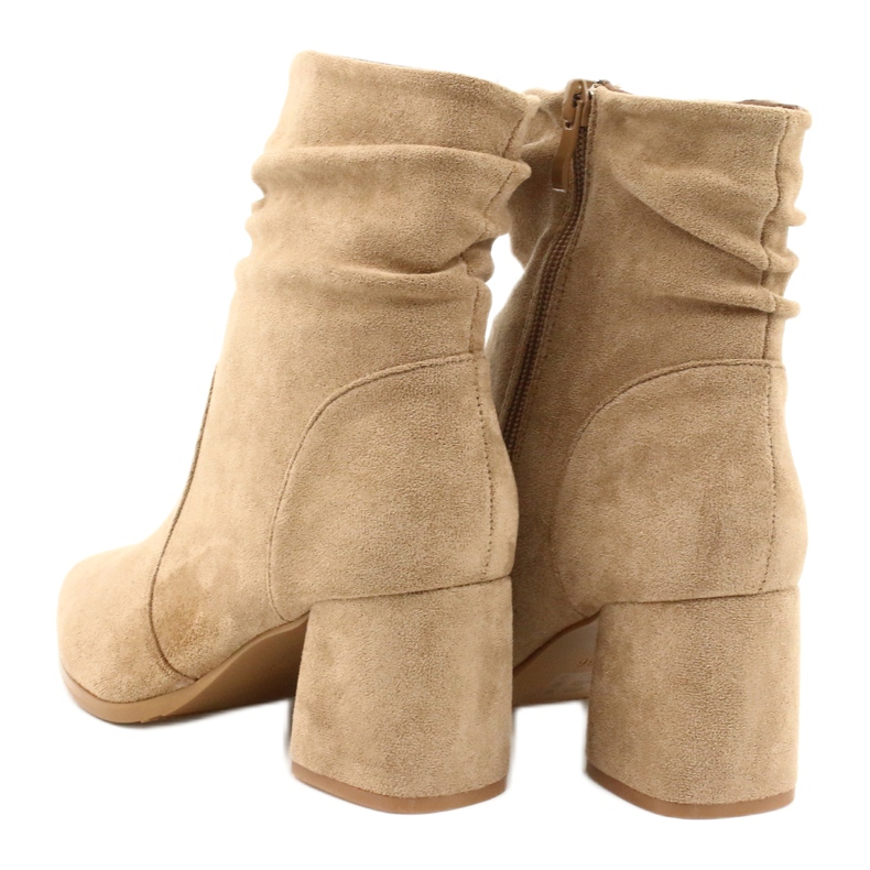 M.Daszyński Beige suede boots MR2025-10 1