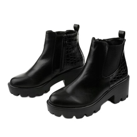 Black flat boots in eco-leather Established 2