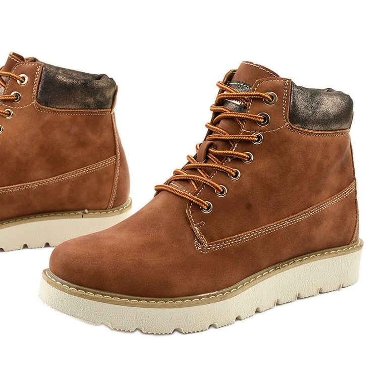 Camel laced boots Haireino brown 1