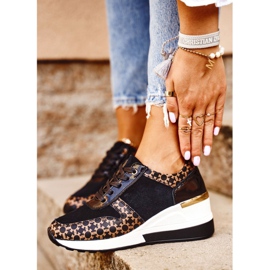 S.Barski Women's Sport Shoes Sneakers Black White Metronus beige 1