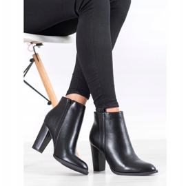 Seastar Classic Black Boots 1