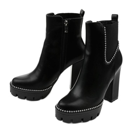 Black ankle boots with an elasticated 18801-1 zipper 2