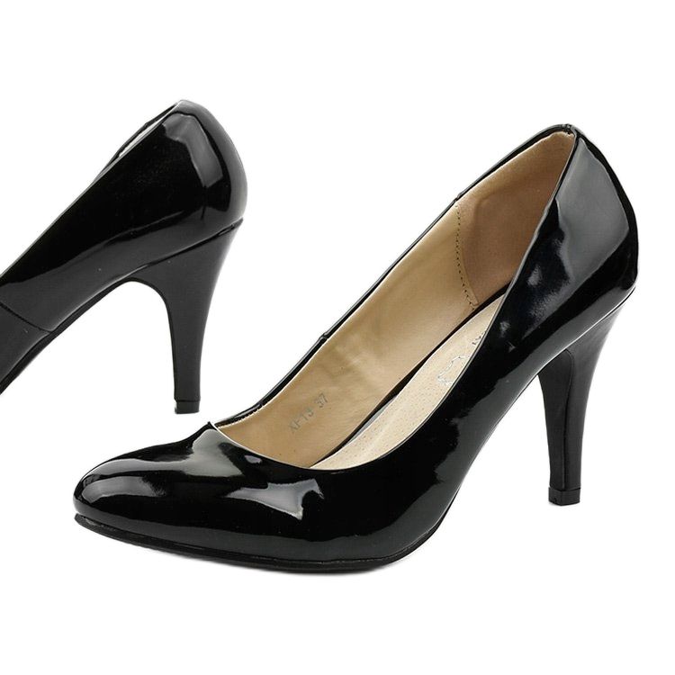 Black high lacquered Merelea heels 1