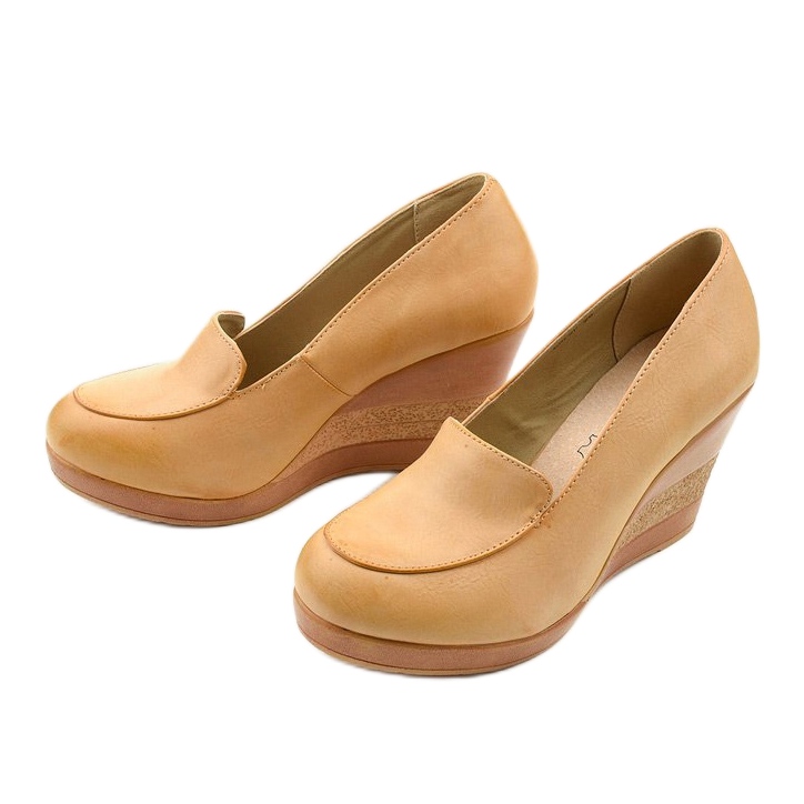 Beige pumps on the Cofton wedge heel 2