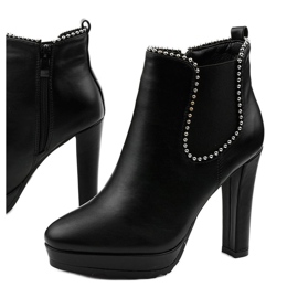 Black ankle boots with a zipper and Circus elastic 2