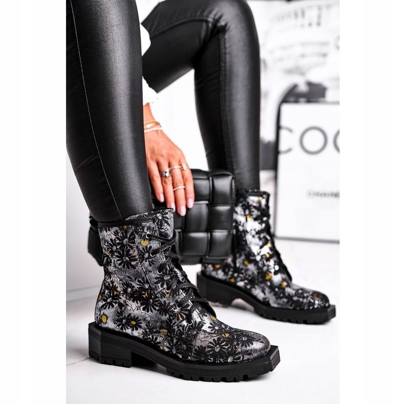 Women's Boots Leather Maciejka Flowers 04869-38 black multicolored 1