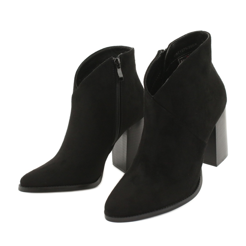 Filippo Boots on the post Black DBT1575 2
