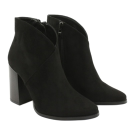 Filippo Boots on the post Black DBT1575 4
