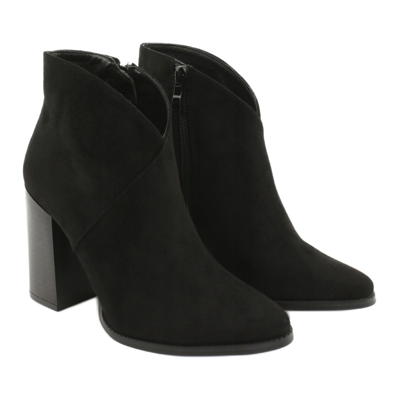 Filippo Boots on the post Black DBT1575 4