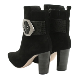 Caprice Black leather boots with a buckle 25317-25 025 3 Caprice Black leather boots with a buckle 25317-25 025 3