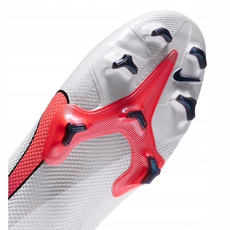 Nike Superfly 7 Pro Fg M AT5382-163 football boots multicolored white 1