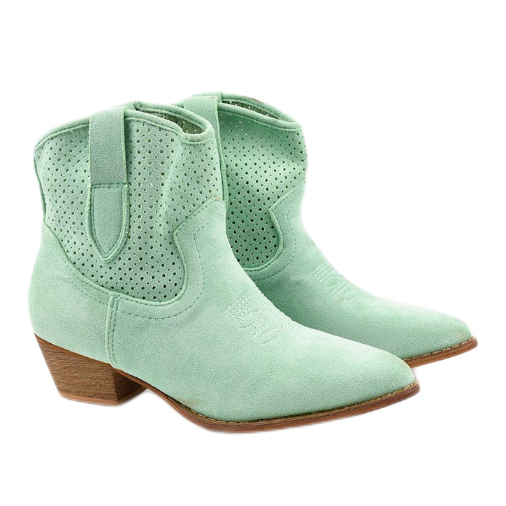 Green cowboy boots from Raithea 2