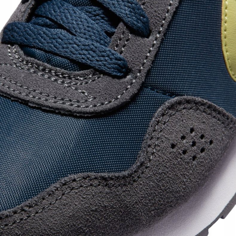 Nike Md Valiant Jr CN8558-400 shoes white multicolored 1