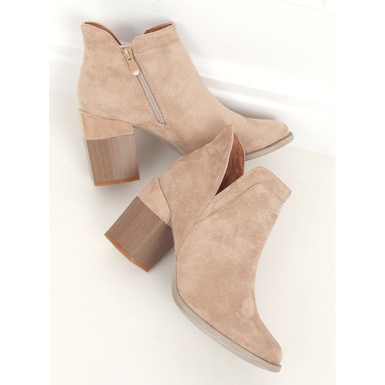 Boots with a cut on high heels beige A5703 Khaki 1