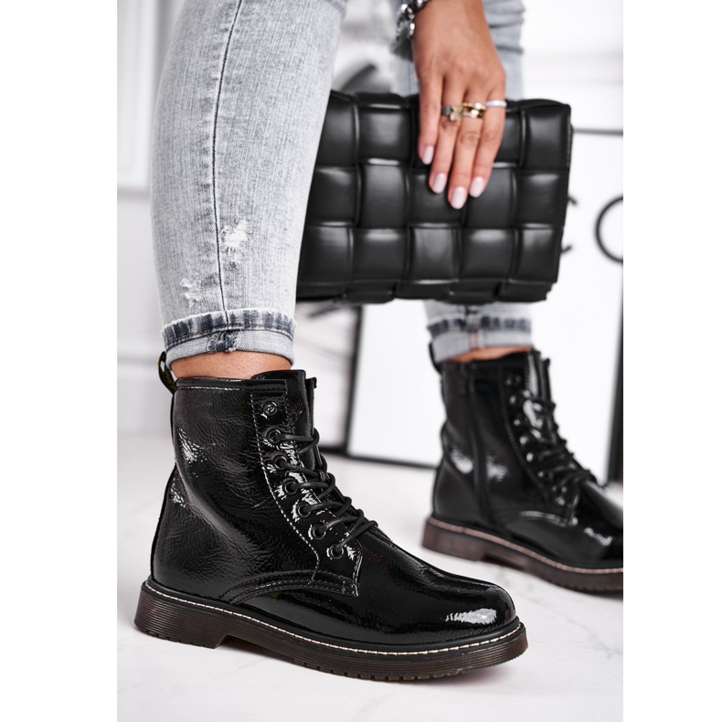 EVE Women's Boots Lacquered Trappers Boots Black Marita 1