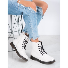 Evento Fashionable Workers white 1 Evento Fashionable Workers white 1