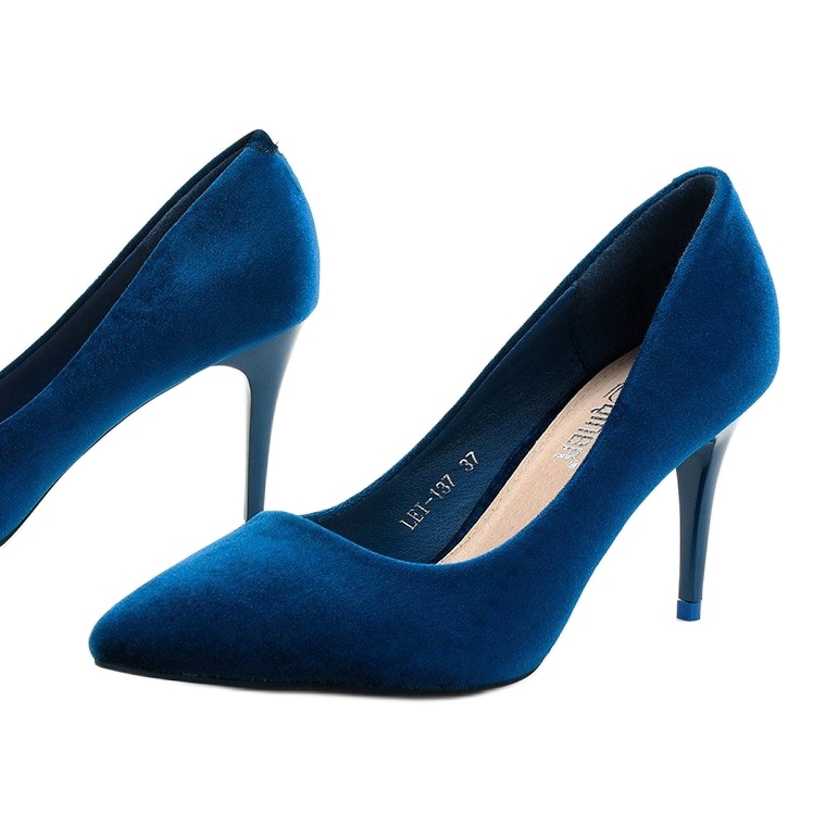 Blue pumps on a LEI-137 heel 1