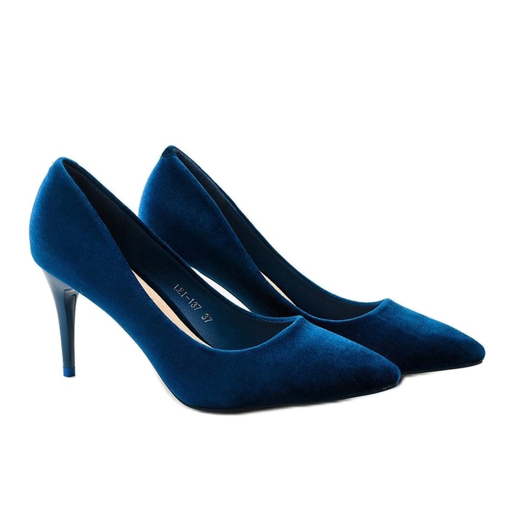 Blue pumps on a LEI-137 heel 2