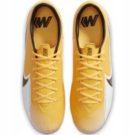Nike Mercurial Vapor 13 Academy FG / MG AT5269 801 soccer shoes orange yellow 1